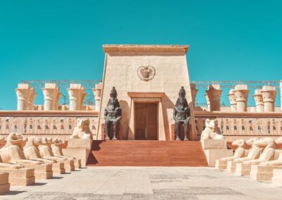 Desert landscape and ancient kasbahs in Ouarzazate, a key destination along an Atlas itinerary.